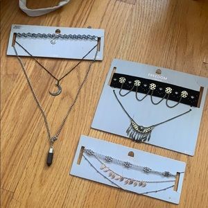 New Topshop necklace bundle
